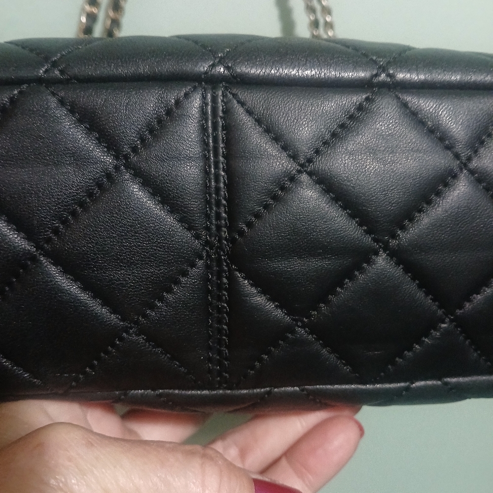 Michael Kors Quilted Black Shoulder Bag with Gold Hardware - Picture 8 of 16